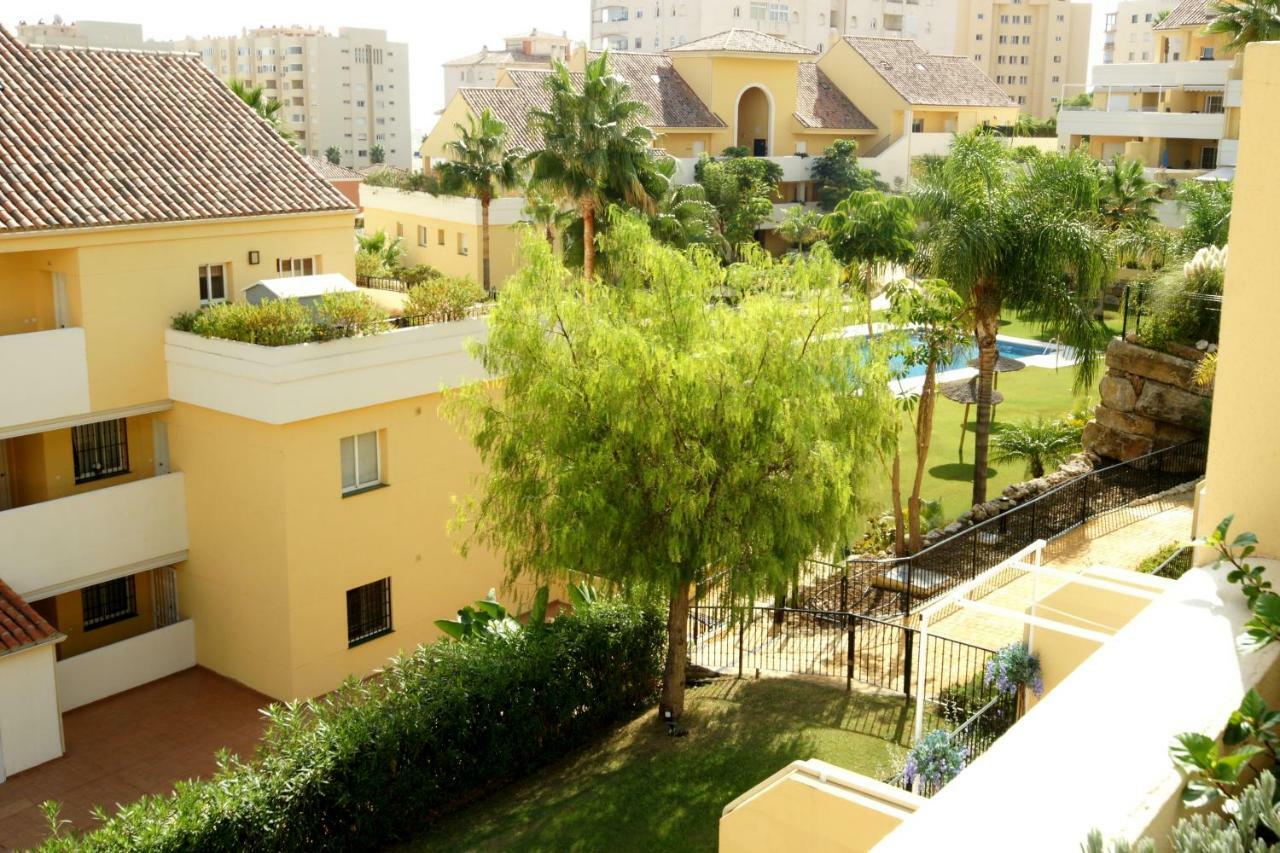 Attractive Apartment Estepona Exterior photo